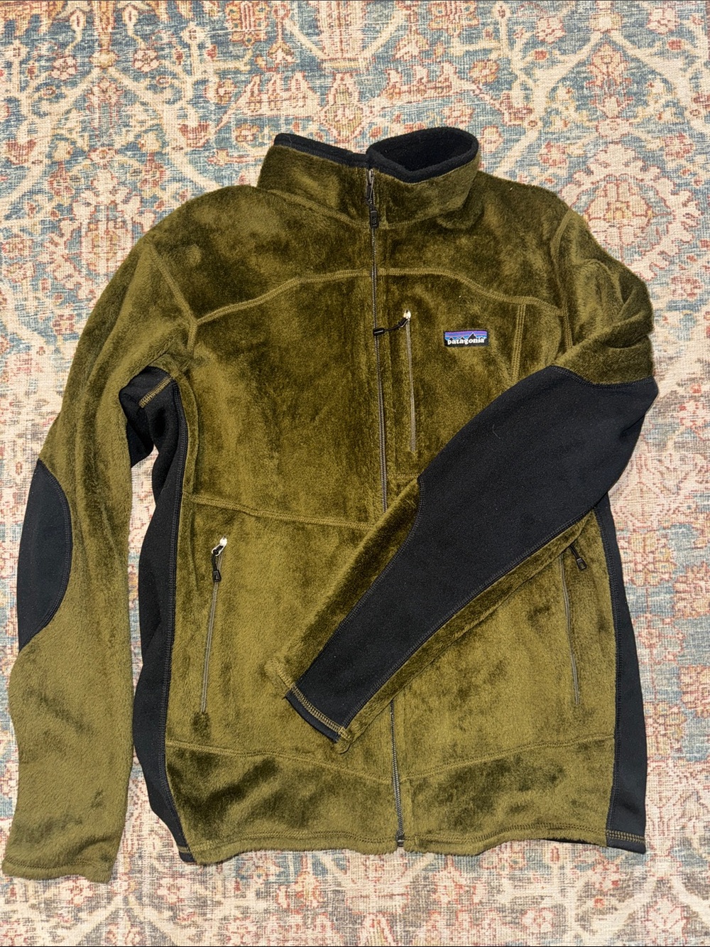 Patagonia R2 Olive Green, Black Full-Zip Lightweight Fleece Jacket Men’s Large